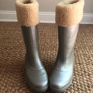 UGG Millcreek Shearling Lined Wellies. Rain Boot. Or Winter Boot. Size 10